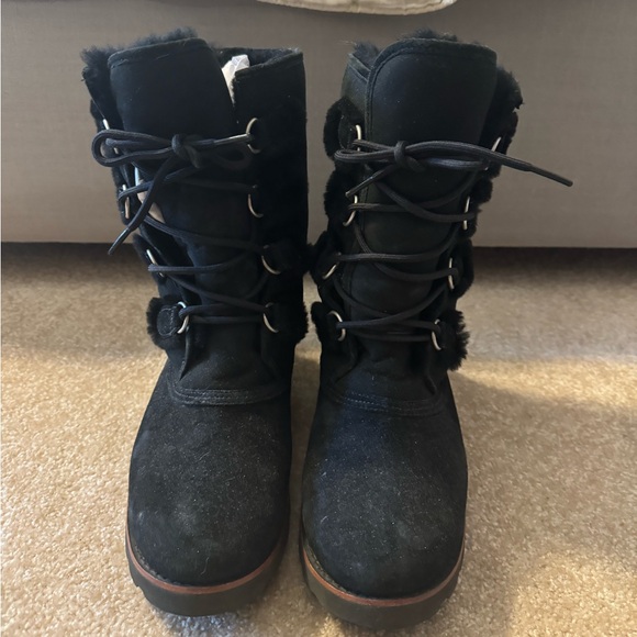 Women’s Ugg Boots size 9 - Picture 1 of 3